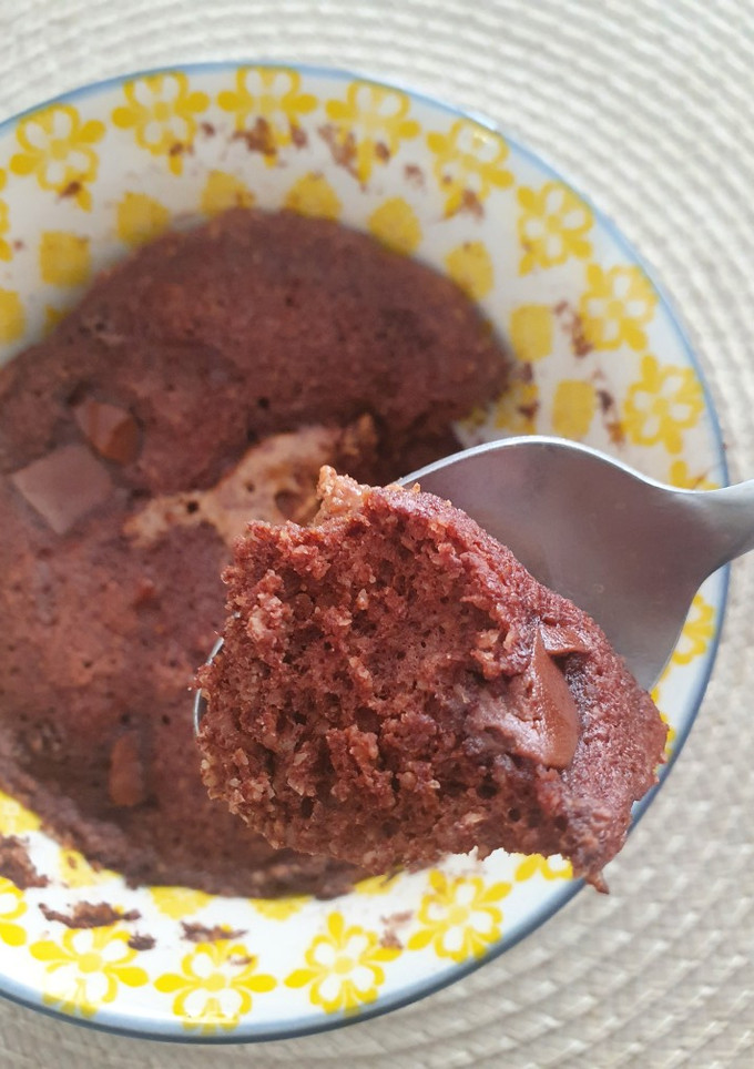 Una foto de Mug cake de harina de almendras
