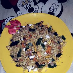 A picture of Crispy dry poha.