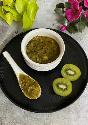 পোড়া কিউই চাটনি (Burnt Kiwi Chutney recipe in Bengali) রেসিপির প্রধান ছবি
