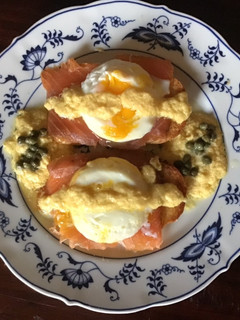 A picture of California Farm Eggs Royale with cured salmon.