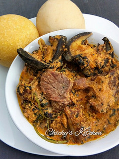A picture of Ogbono and Egusi soup.