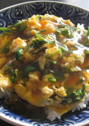 A picture of ‘Nira-Tama’ Don (Garlic Chives & Eggs Rice Bowl).