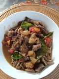 Kresengan Lidah,kikil, daging sapi plus ceker ayam