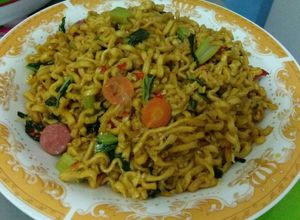 Foto resep Mie goreng pedas (mie burung dara)