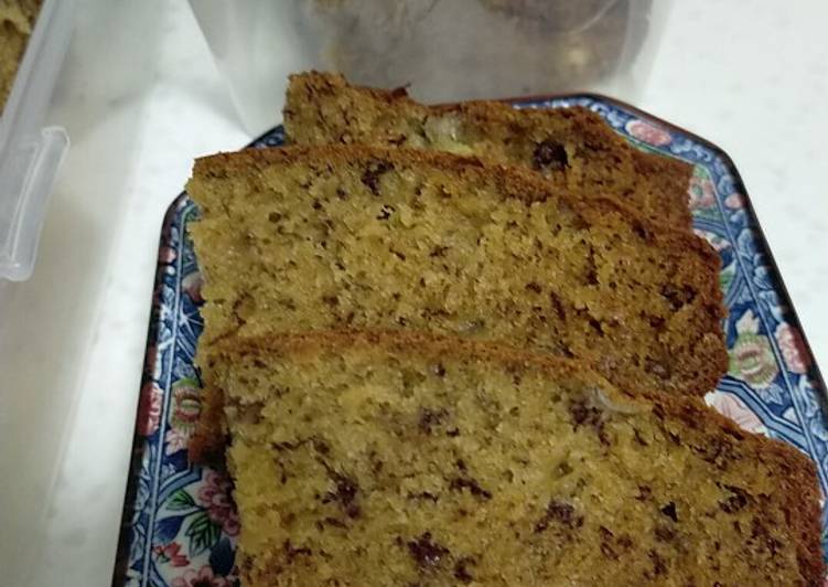 Moist banana cake