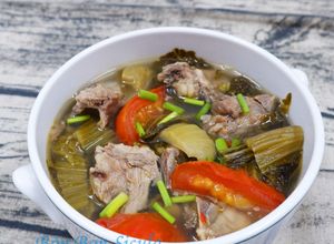 Hình của món Canh Sườn Hầm Cải Chua.