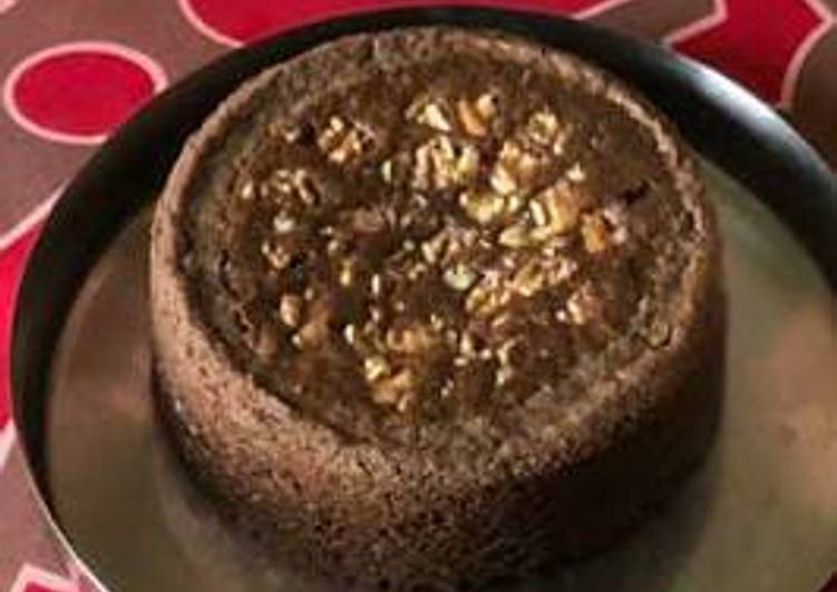 Walnut chocolate cake