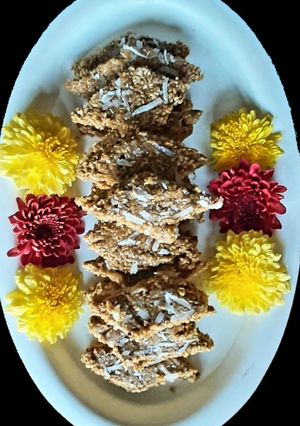 तिळगुळ वड्या (tilgul vadya recipe in marathi) रेसिपी चे मुख्य फोटो 
