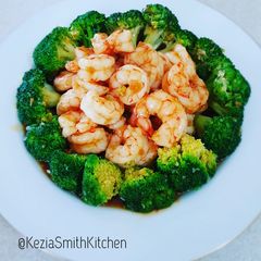 A picture of Prawn and Broccoli Stir Fry.