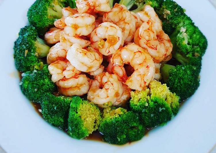 Recipe of Any-night-of-the-week Prawn and Broccoli Stir Fry