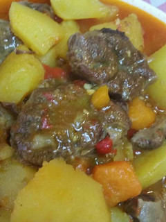 Una foto de Estofado de ternera con patatas