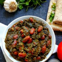A picture of Spinach Rajma.