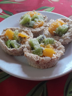 Una foto de Tarteletas de avena frescas y saludables (sin horno)