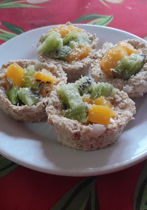 Una foto de Tarteletas de avena frescas y saludables (sin horno)