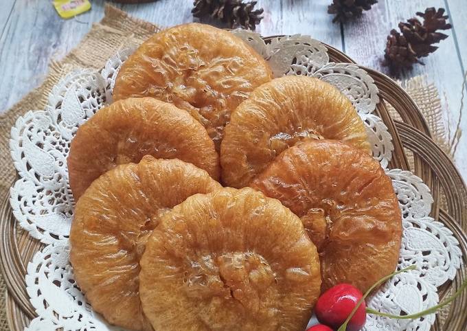 267. Kue Cucur