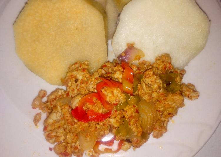 Recipe of Quick Boiled yam and egg sauce