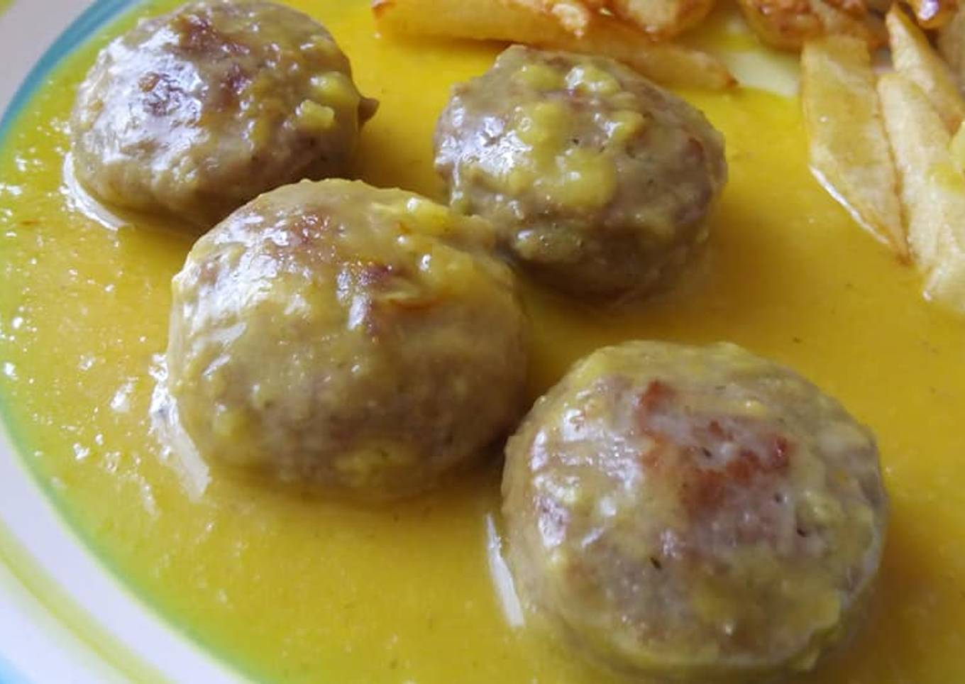 Salsa de azafrán para albóndigas