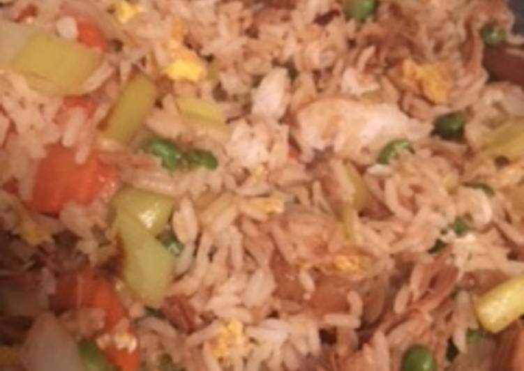 Step-by-Step Guide to Prepare Quick Chicken Fried Rice with Vegetables