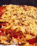 Lasaña de berenjena, tomate y queso sin lactosa