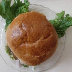 A picture of Aloo ka bun kebab.