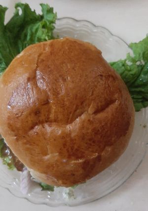 A picture of Aloo ka bun kebab.