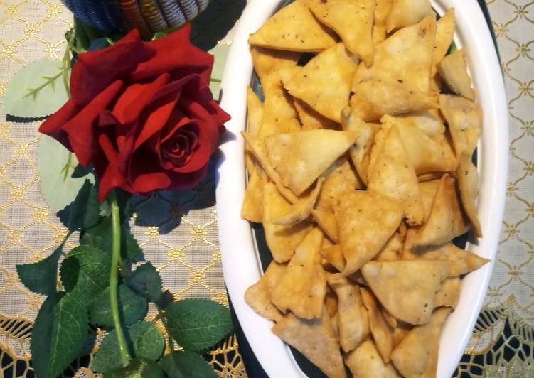 Recipe of Super Quick Homemade Peri Peri Triangle Mathri