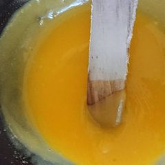 A picture of Lemon curd.