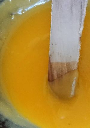 A picture of Lemon curd.