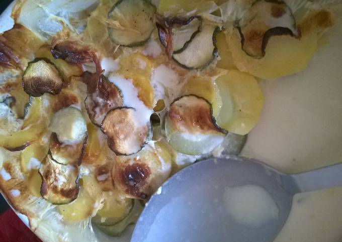 Recette Délicieux Gratin de courgettes et pommes de terre