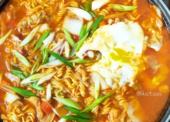 Resep Baru RAMYUN kimchi (ramen korea) Paling Enak