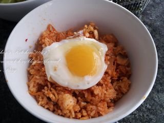 韓國人親自教學-韓式泡菜炒飯