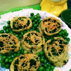 A picture of Potato And Peas Pinwheel Snacks.