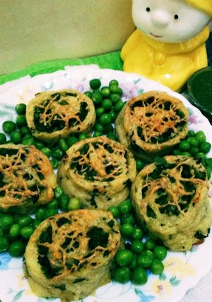 A picture of Potato And Peas Pinwheel Snacks.