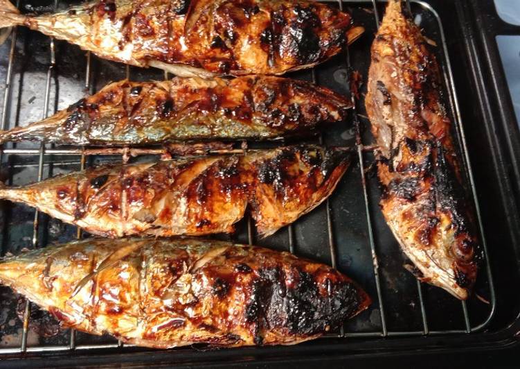 Resep Ikan kembung bakar mudah d kompor Anti Gagal