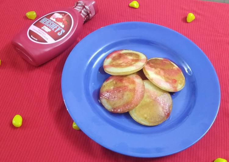 Recipe of Award-winning Vanilla Pancakes with Strawberry Sauce