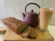 Una foto de pan de trigo y avena