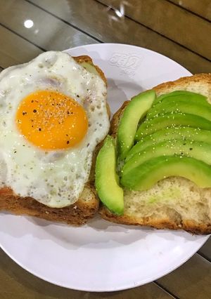 Hình của món Bánh trứng bơ - bữa ăn keto.