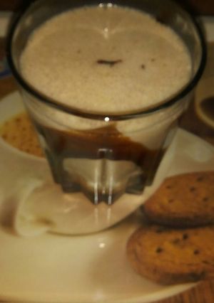 A picture of Banana horlicks shake.