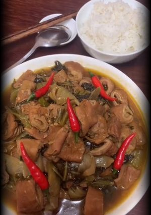 Hình của món Ruột heo xào cải chua.