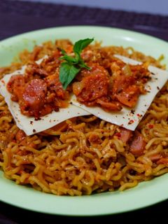 Foto resep Kreasi mie indomie bolognese pedas