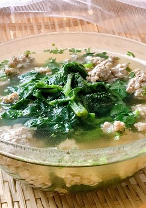Hình của món Canh Rau Xà Lách Xoong Thịt Bằm Thả Viên.