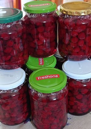 Magvalt meggy befőtt dunsztolással recept fotója