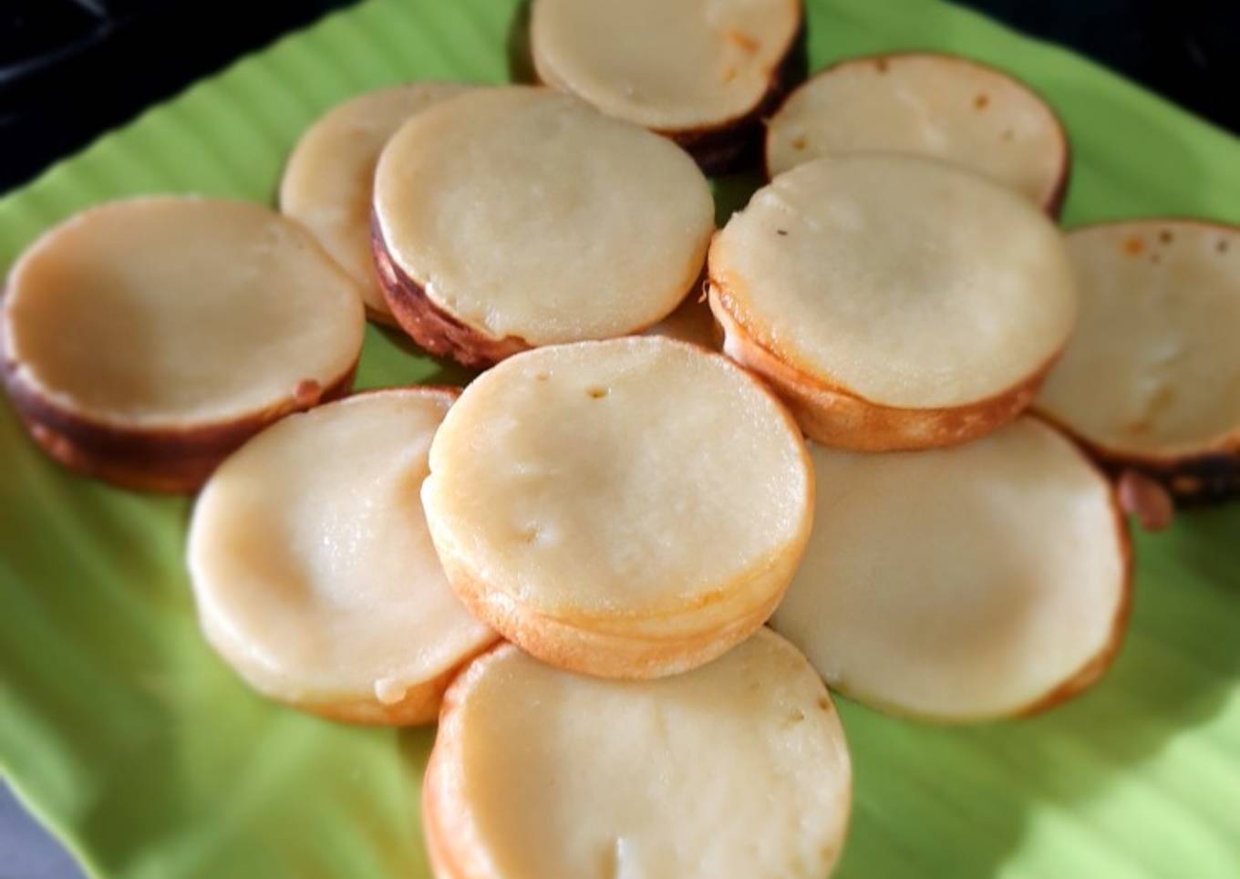 Kue Lumpur Kentang