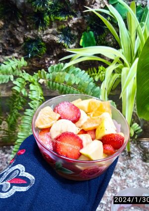 Une photo de Salade de fruits 🍌🍏🍊🍓