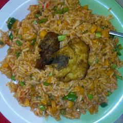 A picture of Ghana jollof rice.