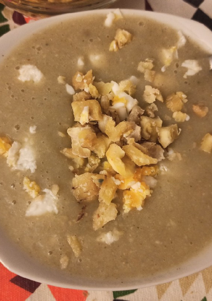 Una foto de Crema de verduras y castañas