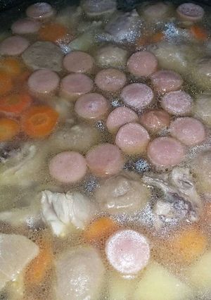 Foto resep Sup ayam sosis,bakso dan makaroni