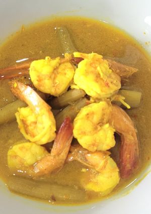 รูปของ แกงส้มสายบัวกุ้ง (พริกแกงใต้)
