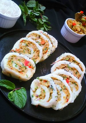 A picture of Veg Sushi with leftover rice.