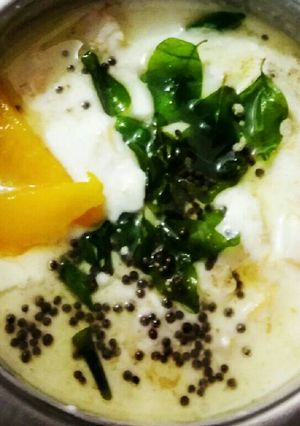 A picture of Mango Raita.